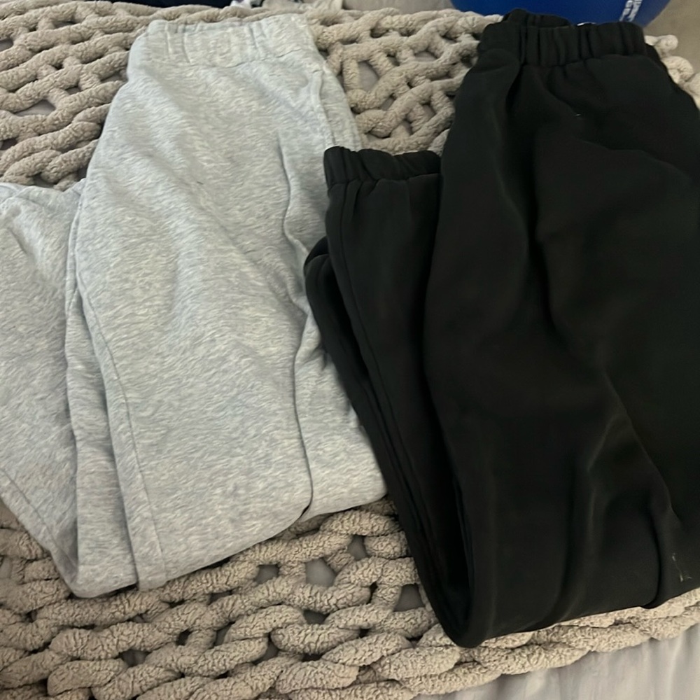 Set of Brandy Melville sweatpants!
